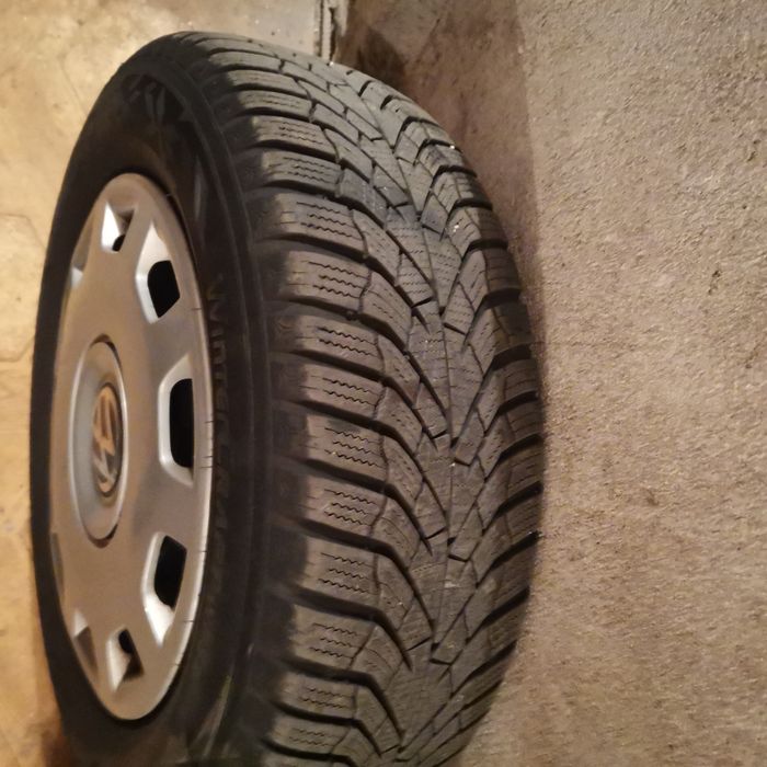 Гуми 195/65 15 с джанти за Vw