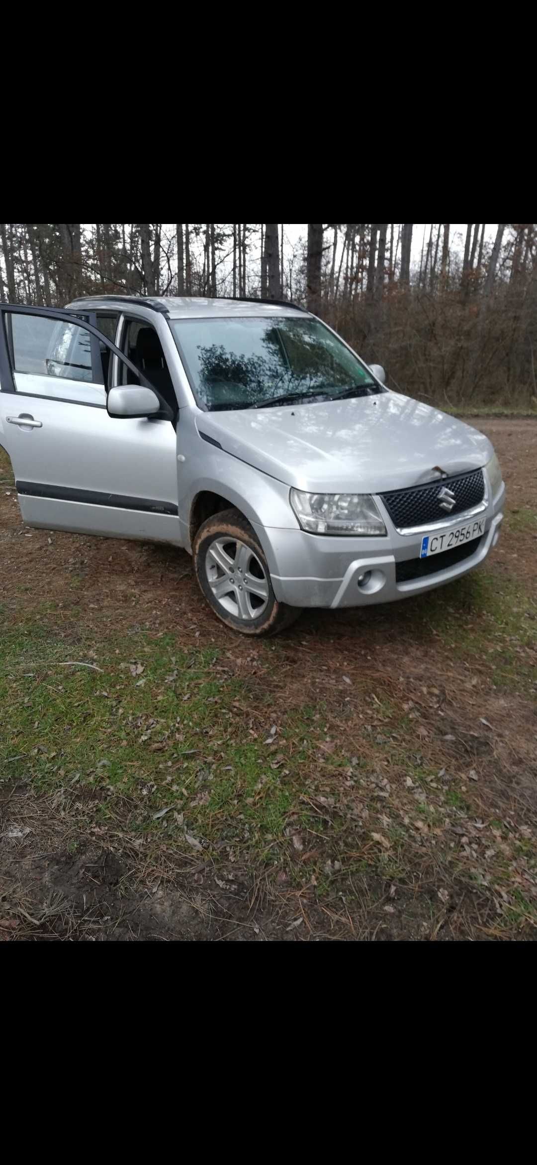 Suzuki grand vitara 2.0i 2007 ,ударена