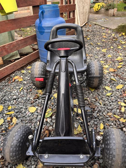 Masinuta cu pedale copii