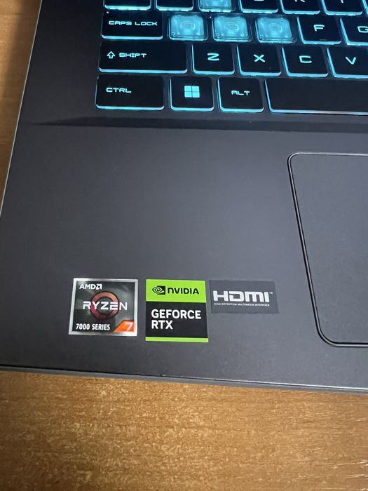 Laptop MSI Thin A15 Amd Ryzen 7