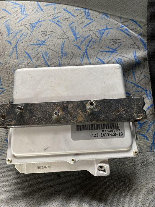 эбууу.   шевроле нивааа 2004 г !!