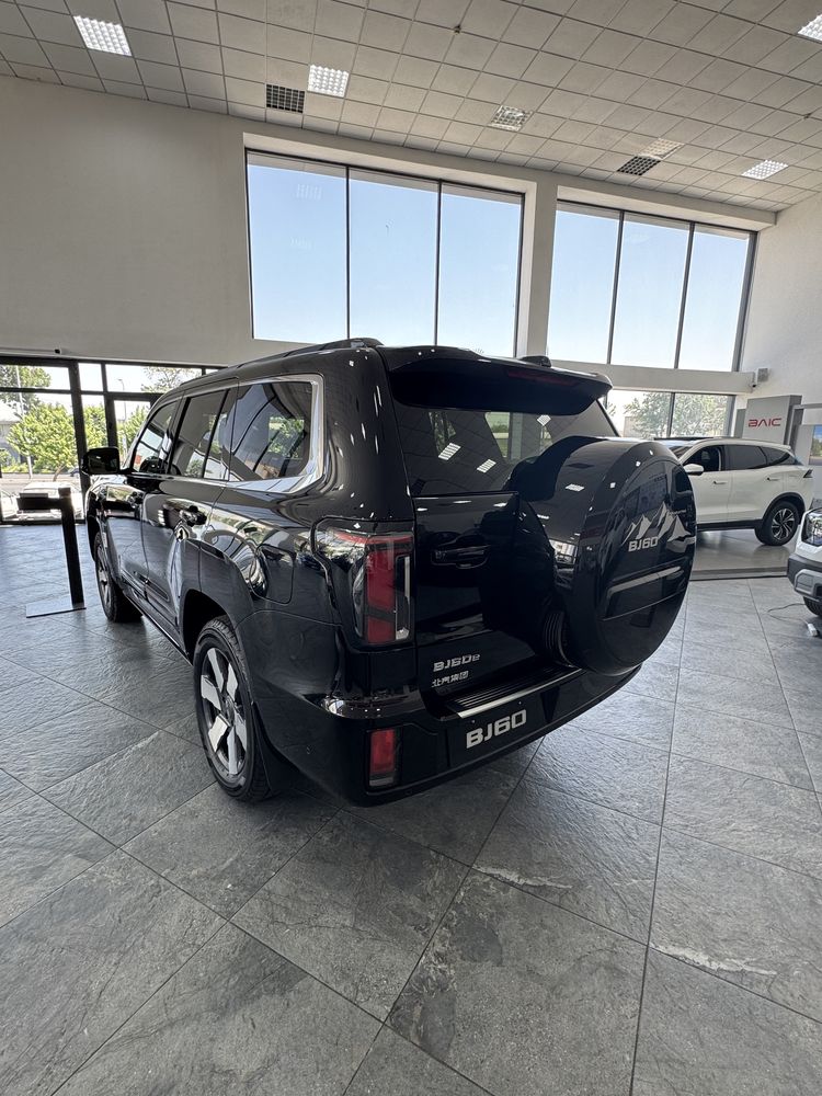 Beijing BJ60 hybrid, Lixiang L9,