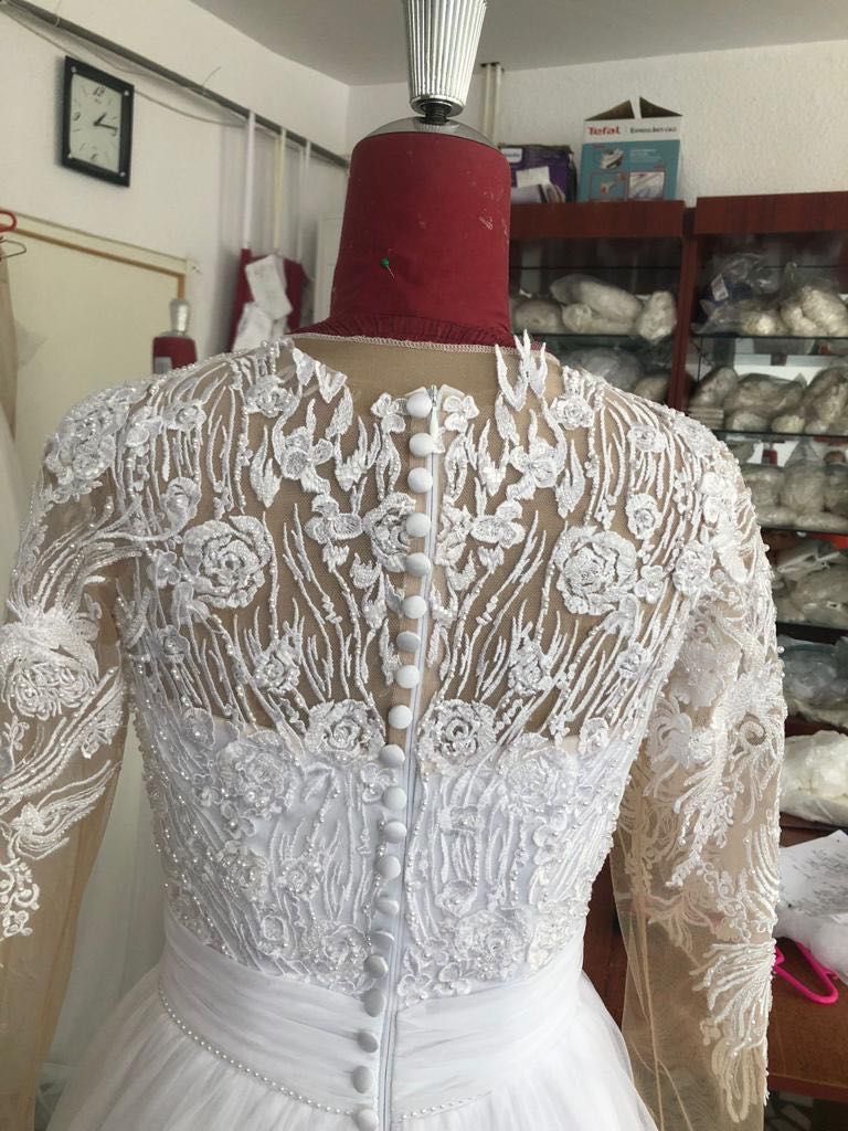 Rochie de mireasă model 2023