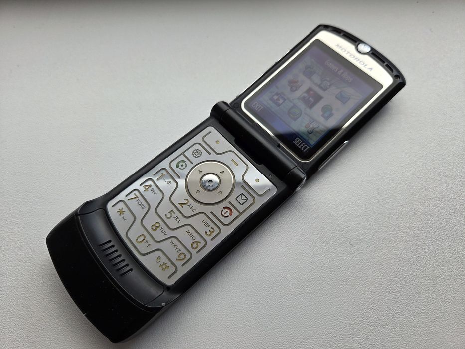 Motorola V3 black