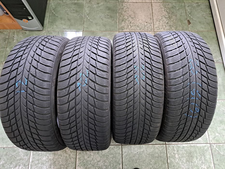 4 anvelope 225/50 R18 Bridgestone runflat 7mm(2021,2022)