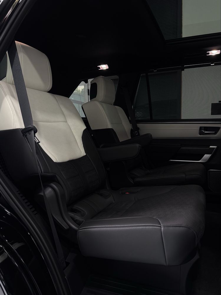 TOYOTA Sequoia iForce Max Capstone