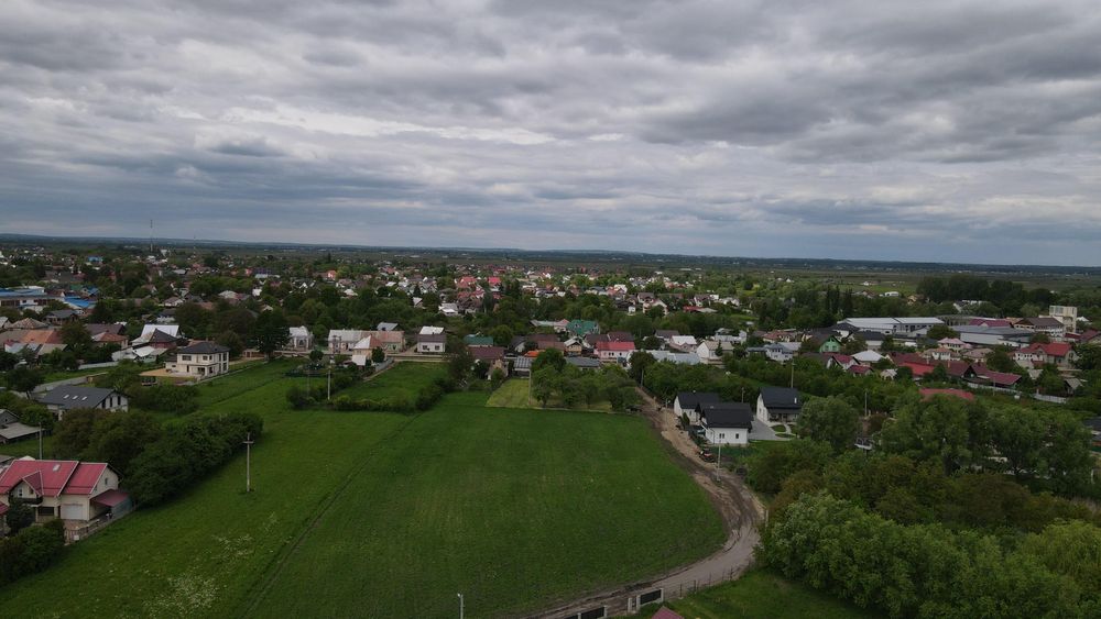 De vânzare 70 Ari intravilan-Rădăuți,sau Parcele 7-10 ARI,utilități!