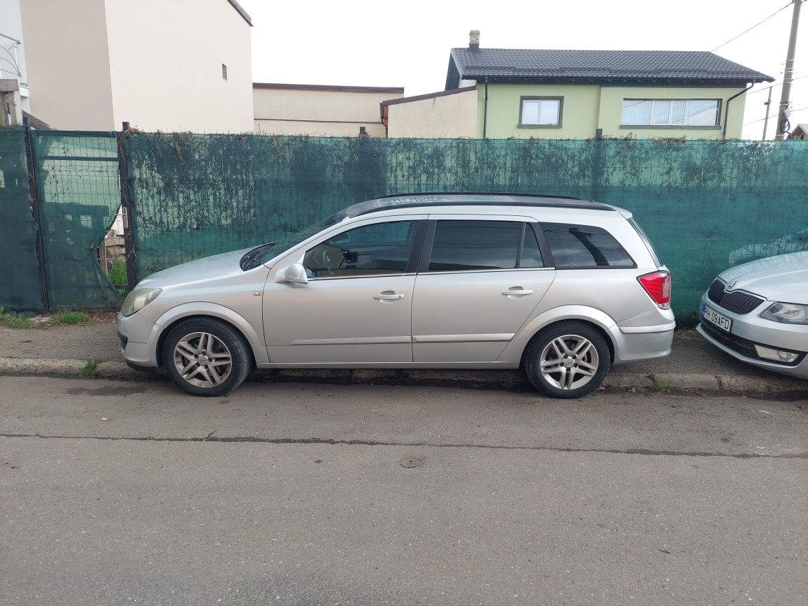 Opel astra h wagon unic propietar si Toyota corola verso