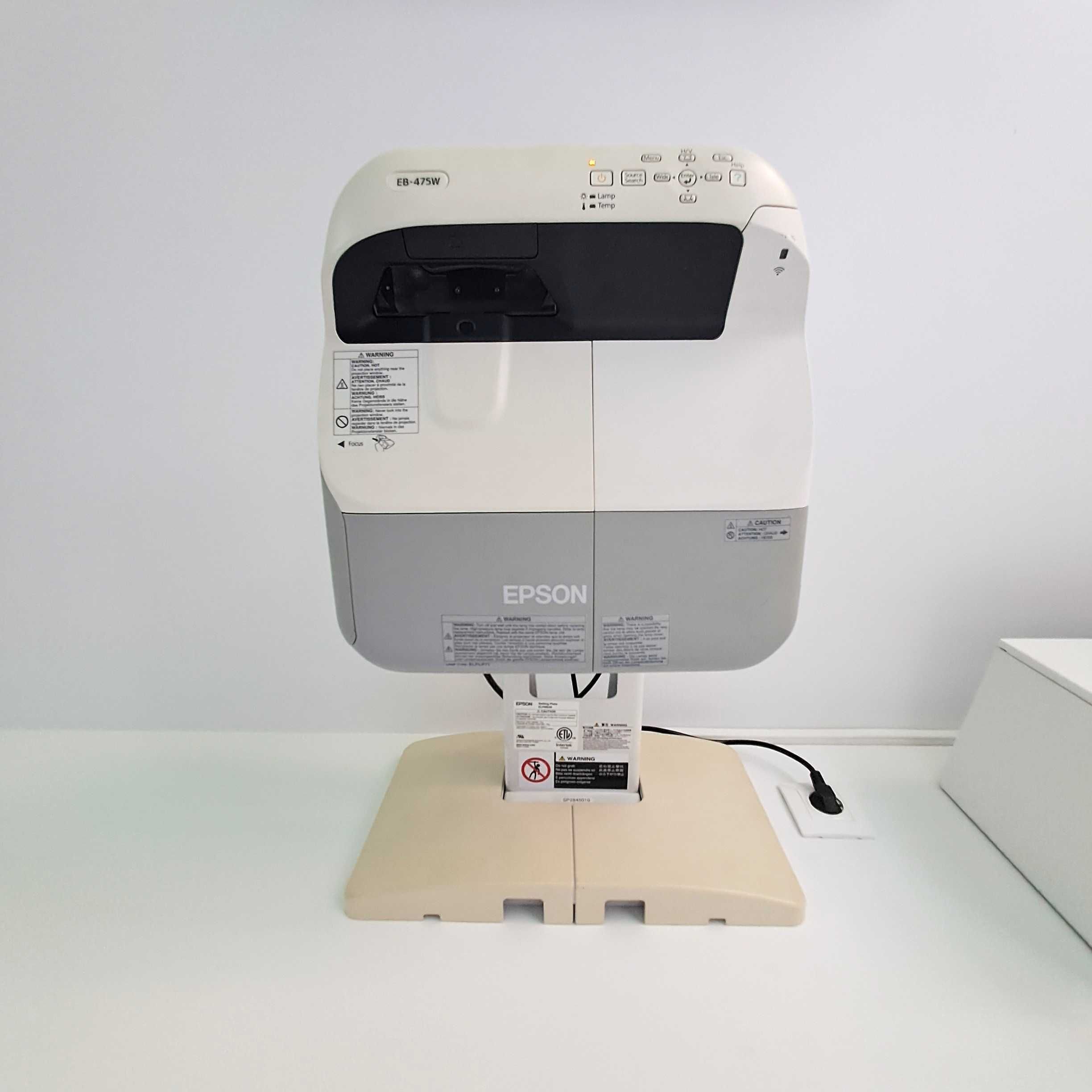Проектор Epson EB-475W използван+стойка за стена+резервна лампа