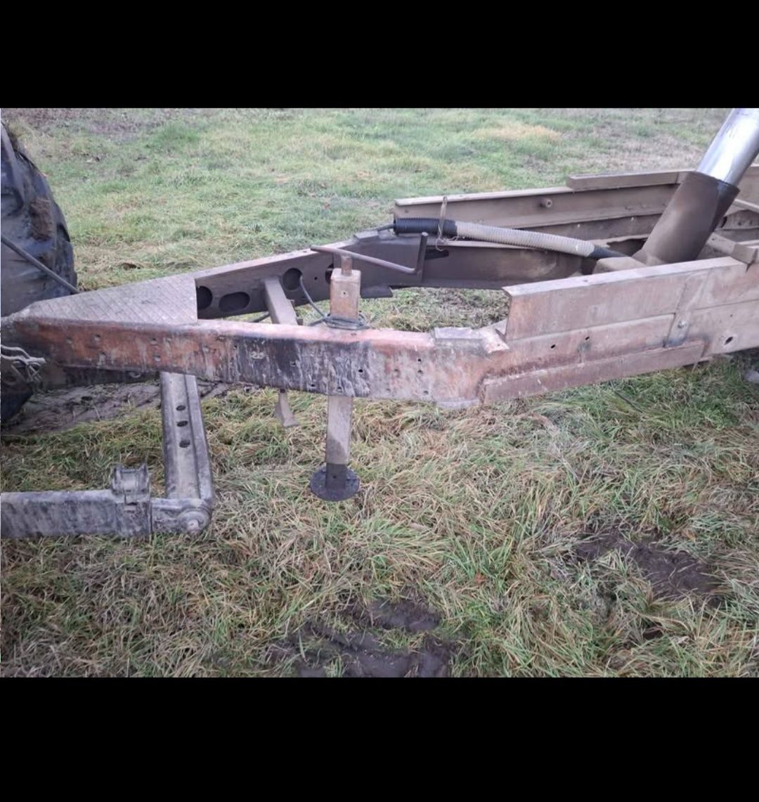 Remorcă  8 tone basculabila punte dubla
