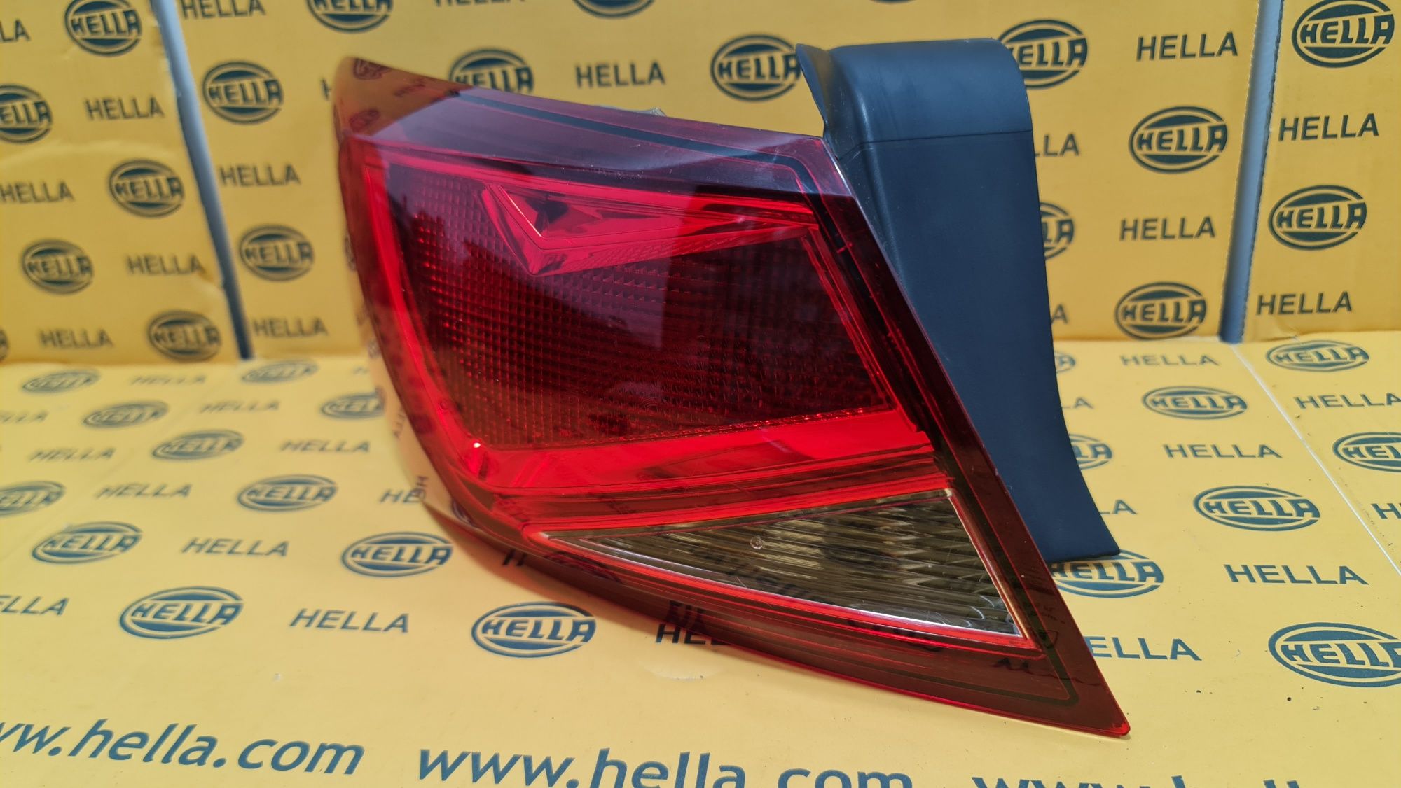 Lampa tripla stop stanga Seat Leon 3 hatchback