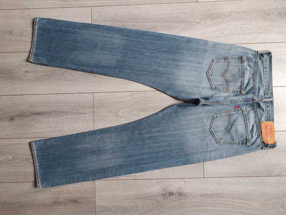 Blugi LEVI'S 501 - Marime W33 L32 (Talie 84 cm)