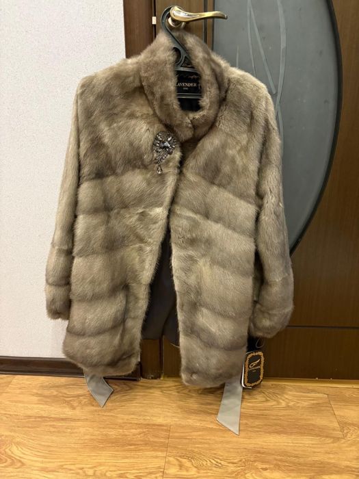 Продам норка Шубу Новая
