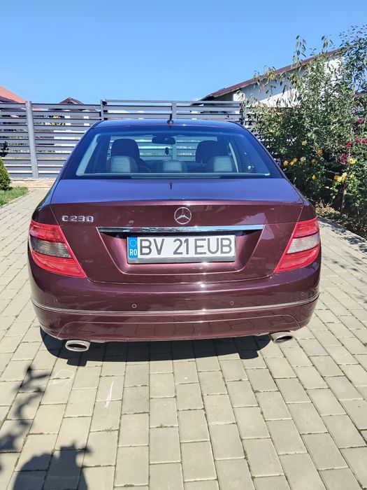 Vând MercedesBenz,stare impecabila,,W204,V6,an,2009,C230,benzina,autom