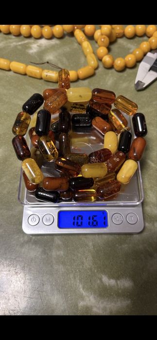 Броеница кехлибар 45 зърна