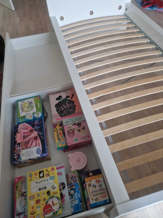 Единично легло IKEA Malm