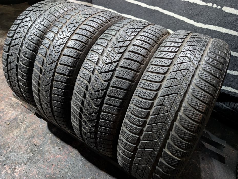 215/55R17 Pirelli iarna 6,5-6mm stare perfecta