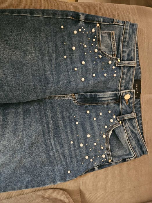 Дънки с перли Mohito