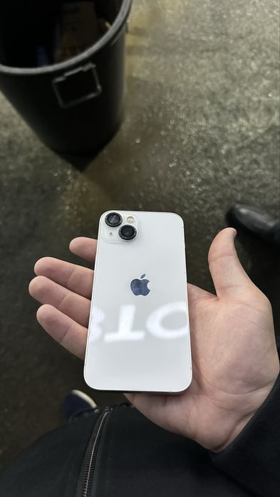 Айфон Apple 13 128ГБ