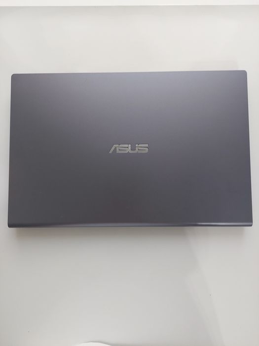 Офисный ноутбук ASUS