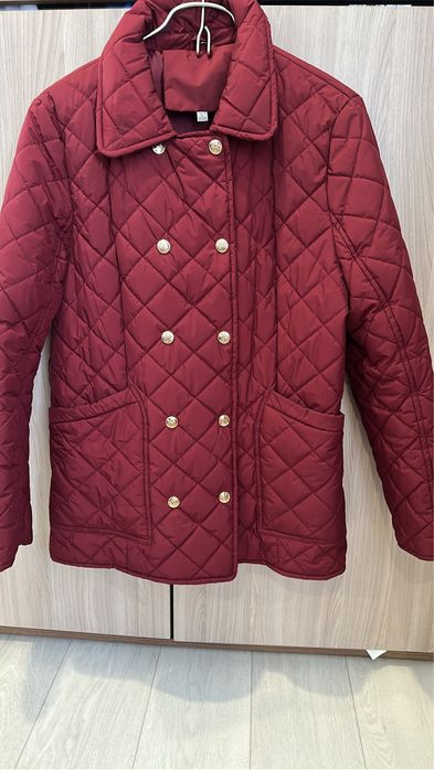 Продам женскую куртку в отличном состоянии