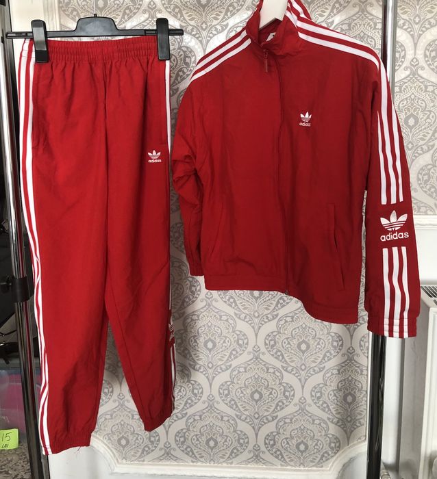 Trenig adidas nou culoare rosu pantalon cu talie inalta
