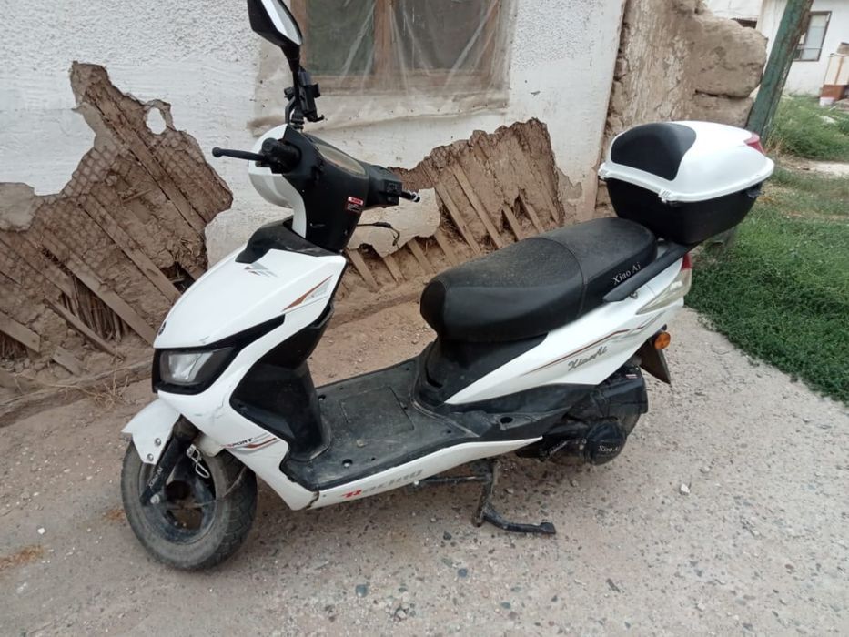 Скутер (мопед) Xiao Ai — в хорошем состоянии