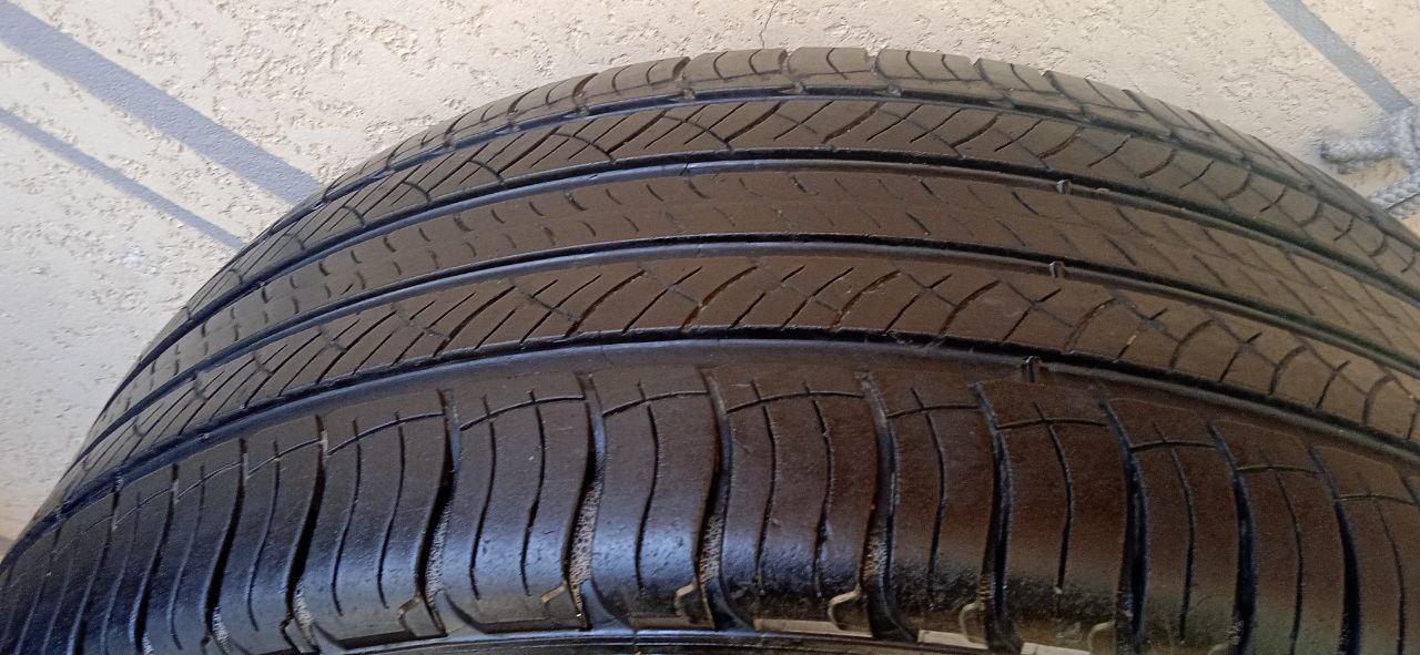 MICHELIN 255/50 R19