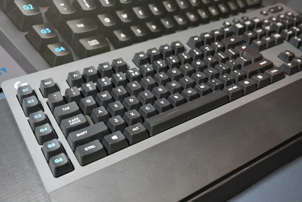 Продавам клавиатура Logitech G613 с проблем
