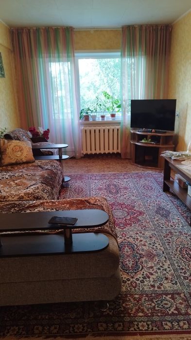 Продам 3-х комнатную квартиру, 5 этаж, торг.