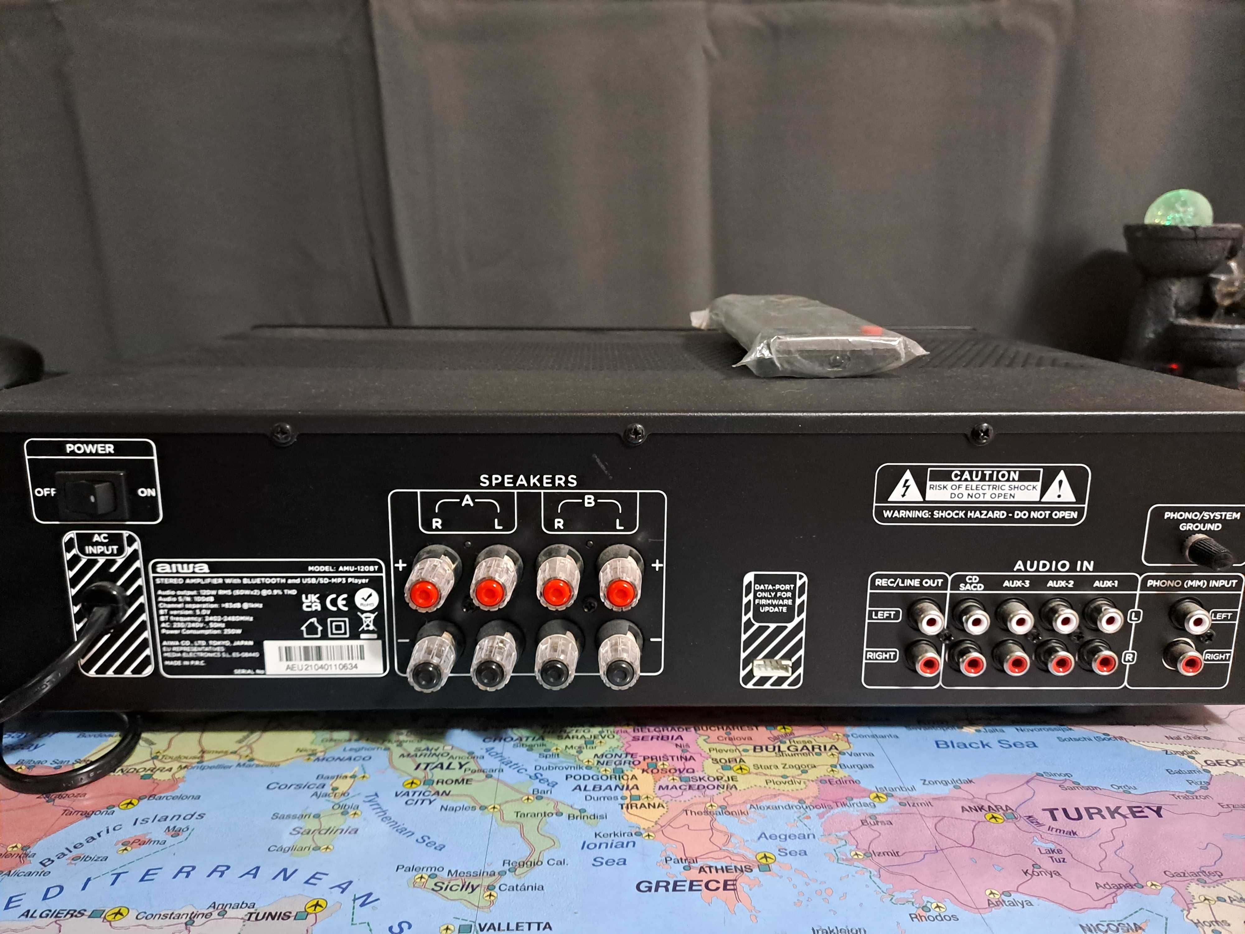 Vând amplificator Aiwa AMU-120BT în garanție