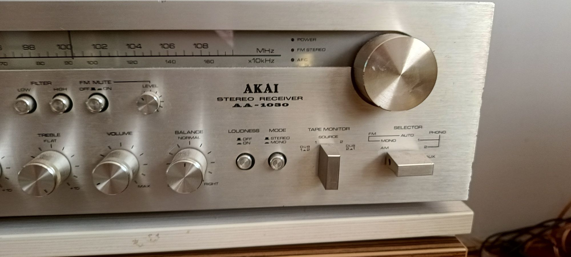 Amplituner receiver Akai aa 1030 /Made in Japan/ 1978/impecabil