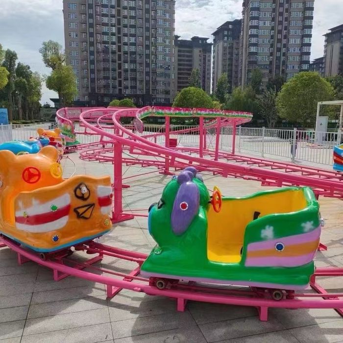 Детские Американские горки аттракцион,поезд,аттракцион,горки,корка