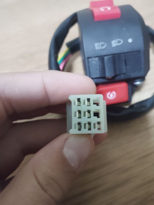Comandă pornire și lumini 7fire 1mufă