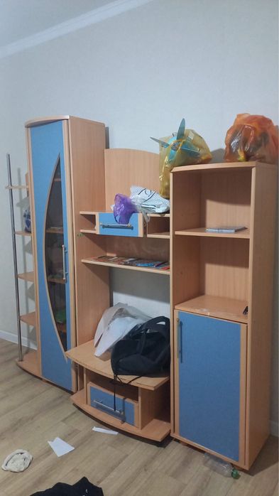 Компьютерный стол продается