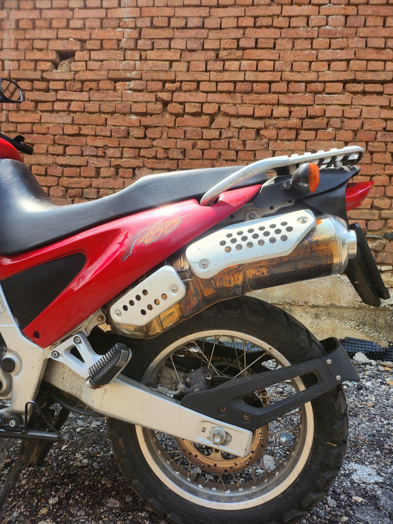 Мотоциклет BMW F 650