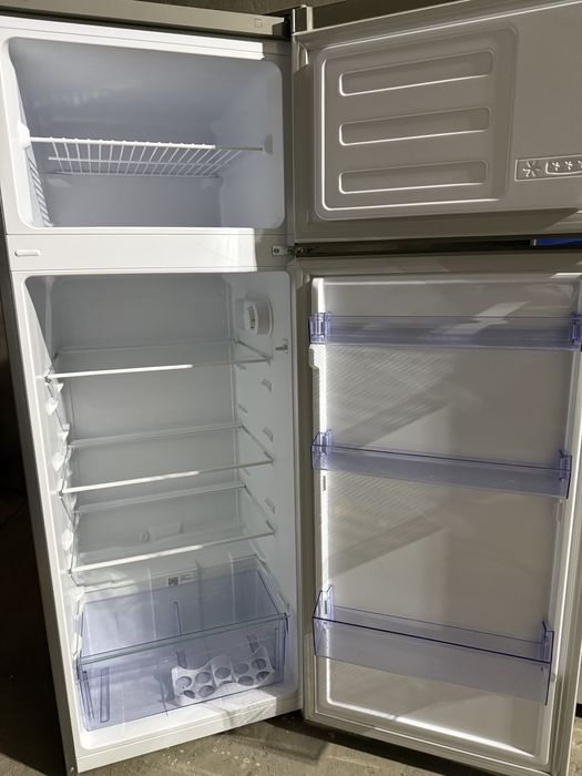 Продется холодильник Beko 250л/158см как новый ! Гарантия 6 мес.
