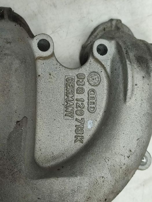 Galerie evacuare 2.0 tdi BMM 03q129713k Volkswagen VW Jetta 5