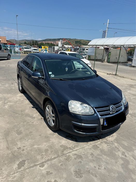 Vand jetta in stare buna !!