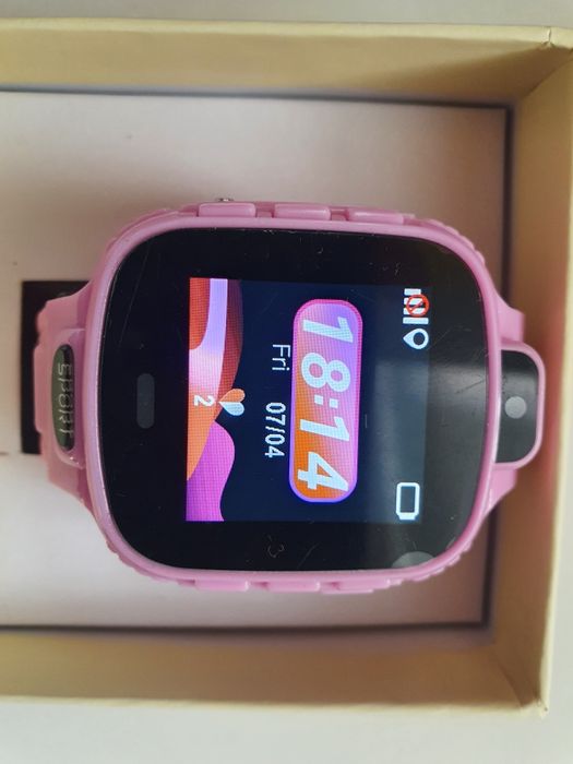 Смарт часовник / Smart clock  Работи със сим карта.  Само е пробван. С