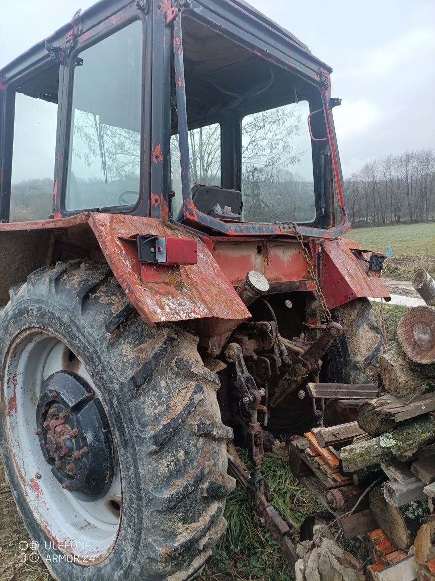 Vând tractor Belarus