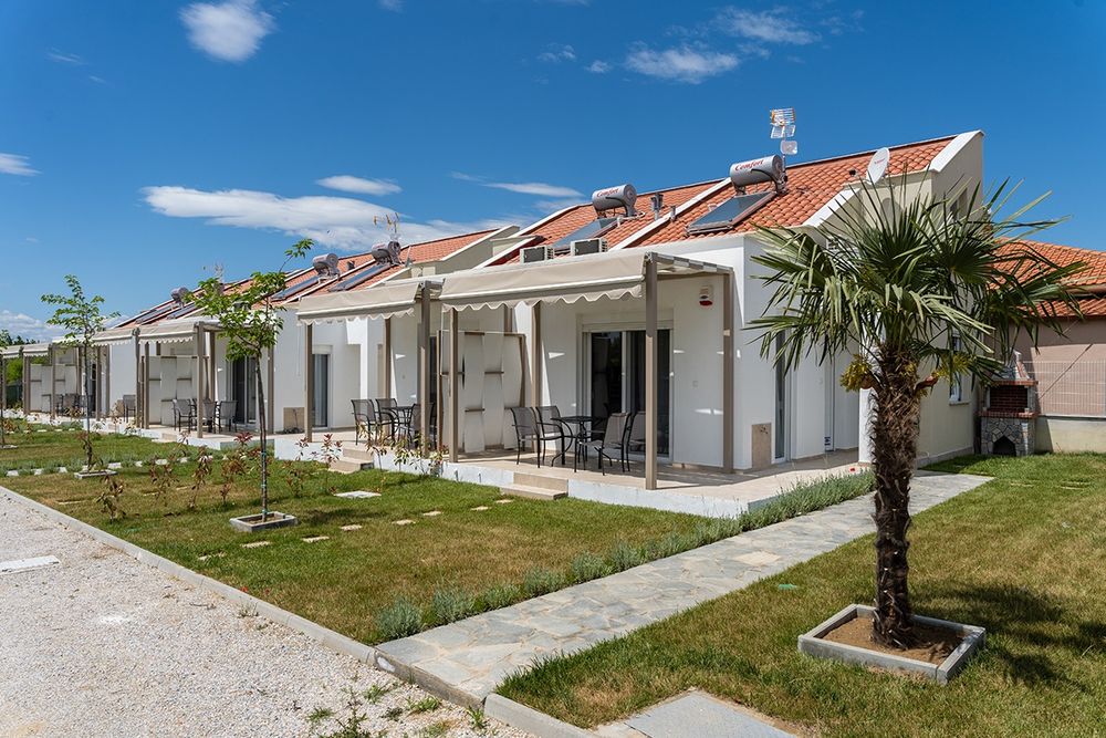 Мезонети и апартаменти под наем в Паралия Офринио - Danai Maisonette