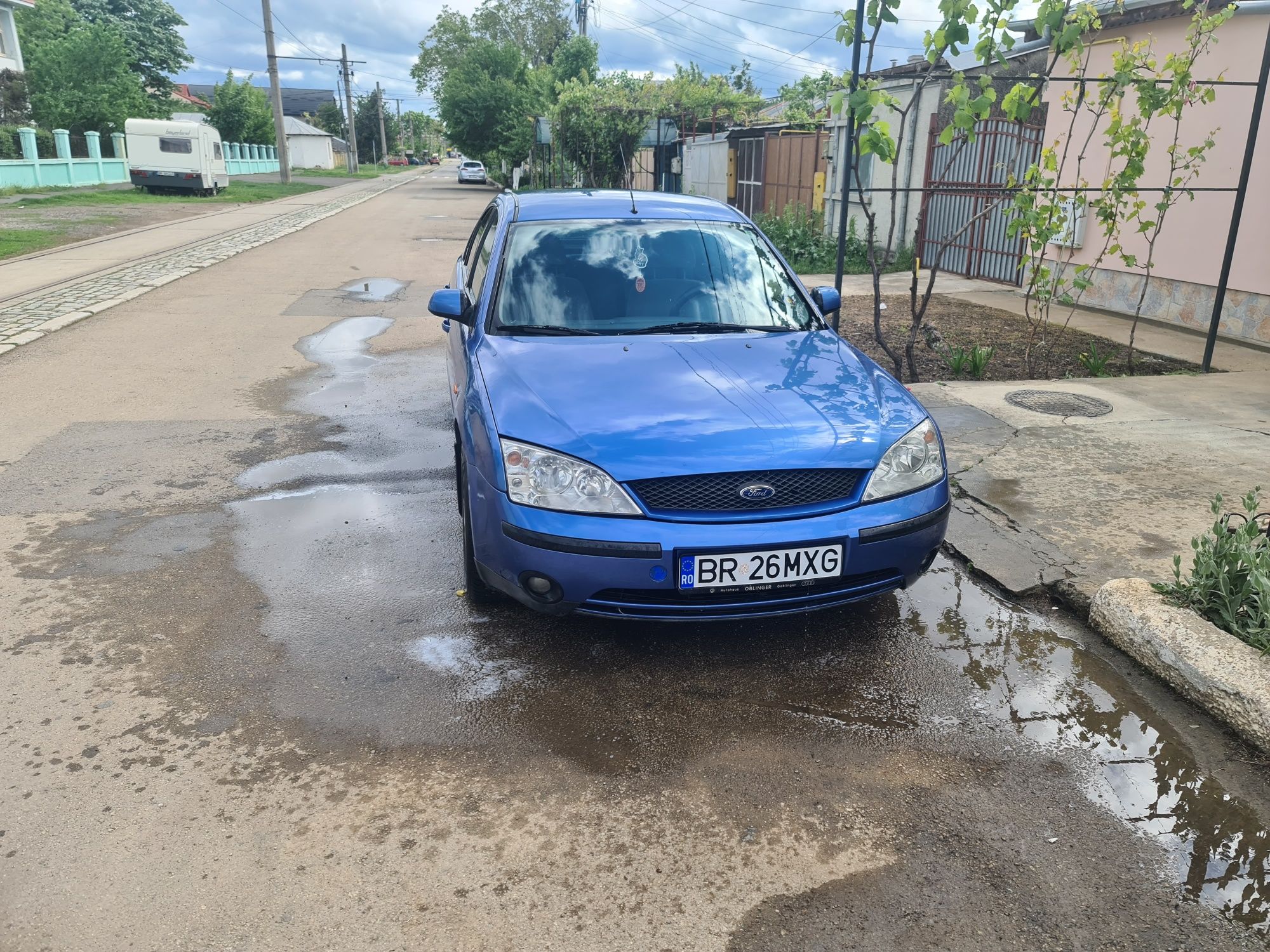 Ford mondeo 1.8 benzina + gaz