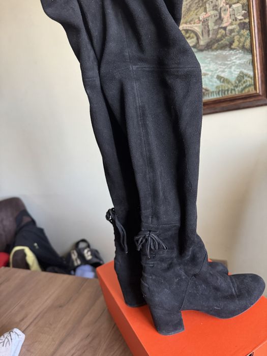 Велурени ботуши в черно с дължина до коляното