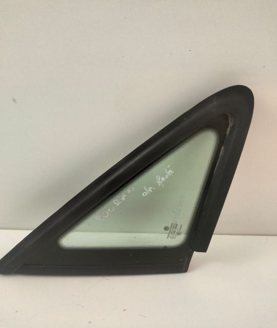 Geam fix dreapta fata 1T0845412 Volkswagen VW Touran prima generatie