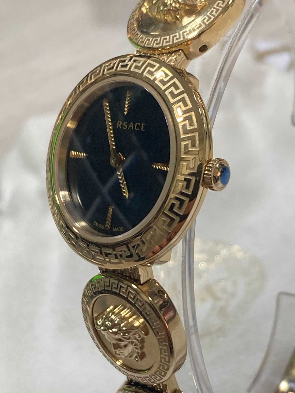 Дамски часовник Versace VERF006 18