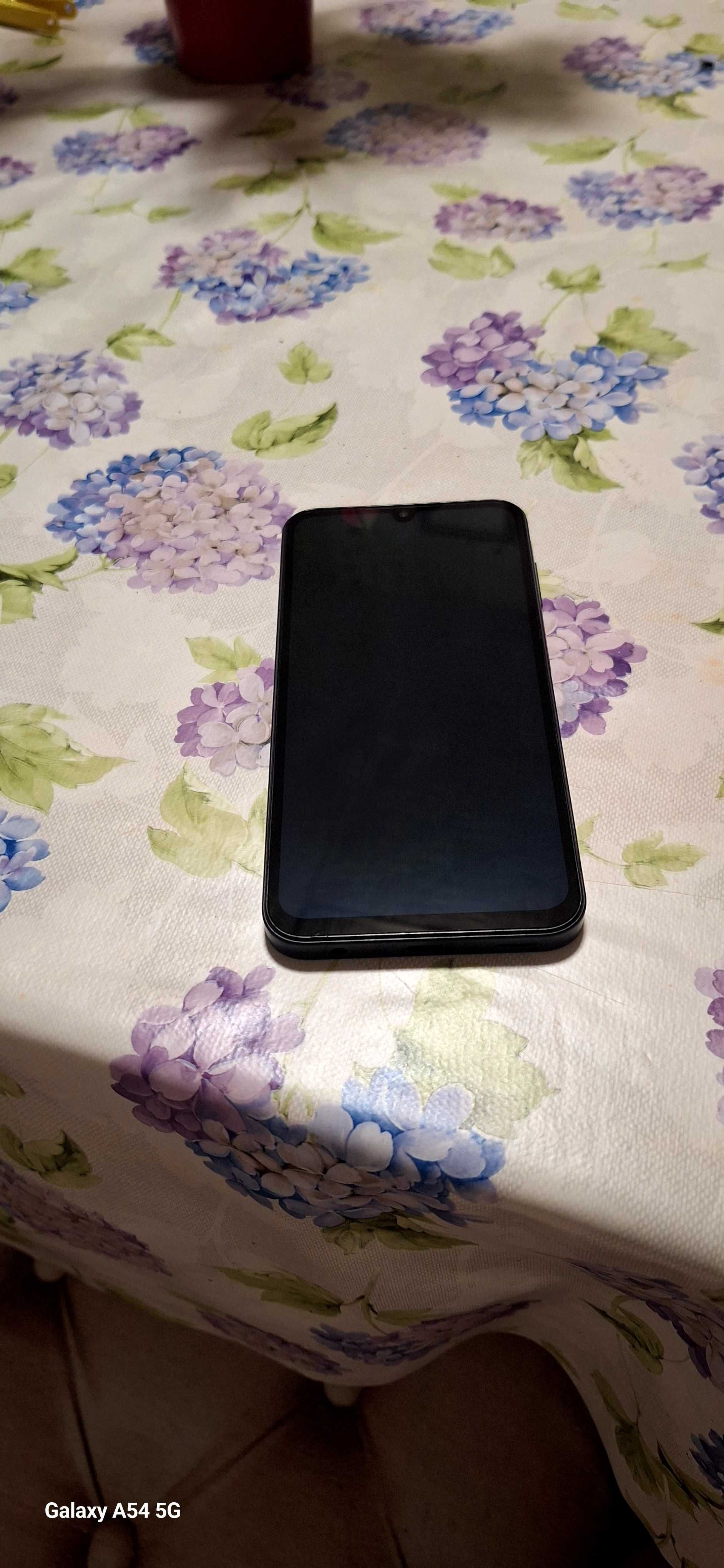 Samsung A16 само за нов екран е