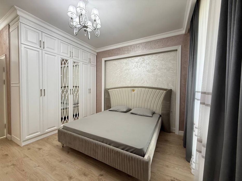 СРОЧНО!ПРОДАЁТСЯ квартира 4/4/8 в Элитном ЖК "PARISIEN" Мукумий Мост