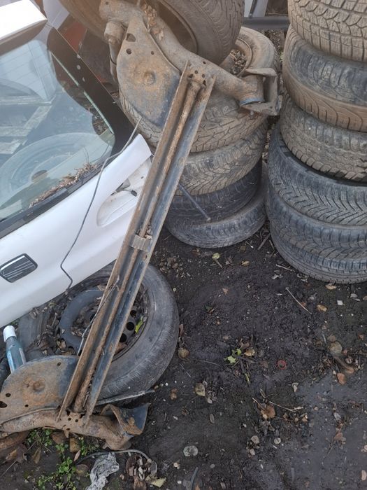 Vand punte spate dacia Logan 1 an 2005