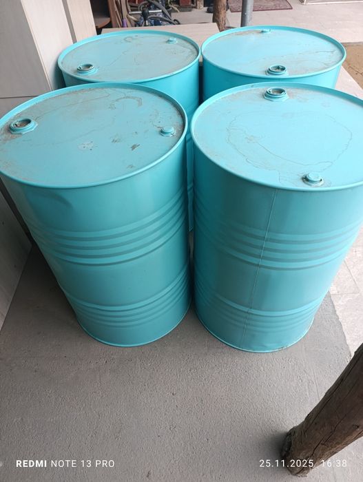 Продам железные бочки 200 литровые